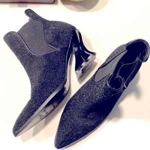 John Fluevog Ara Glitter Goth Black Chelsea Boots 7 EUC